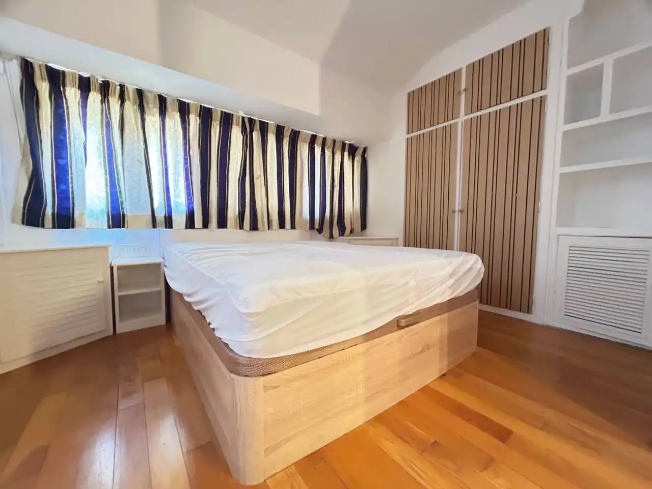 Habitación de Piso de alquiler en Toledo con Aire acondicionado, Parquet y Amueblado