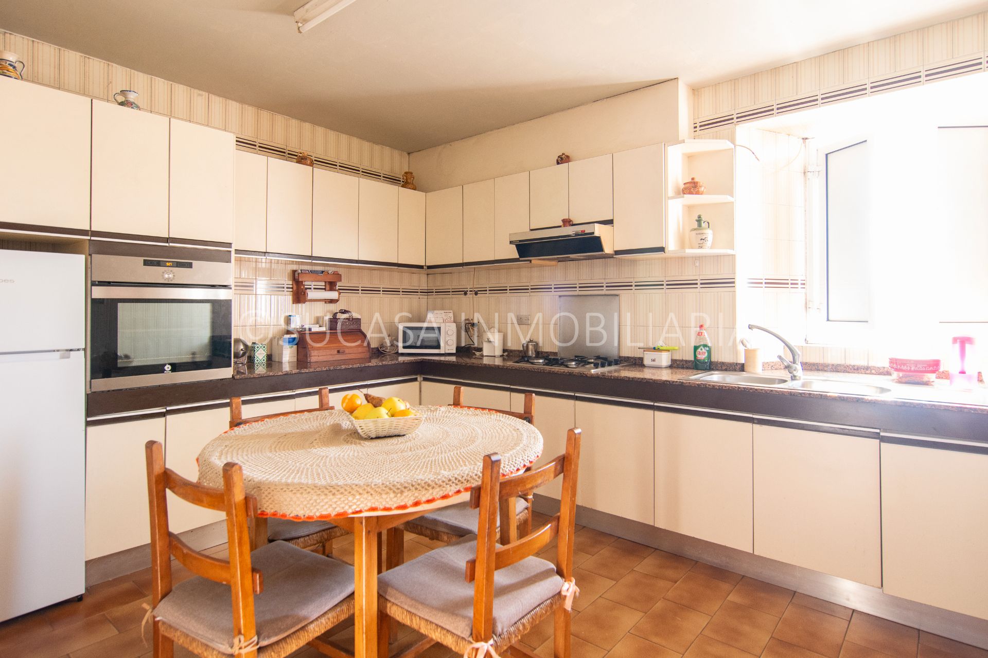 Küche von Country house zum verkauf in Carral mit Heizung, Privatgarten und Abstellraum