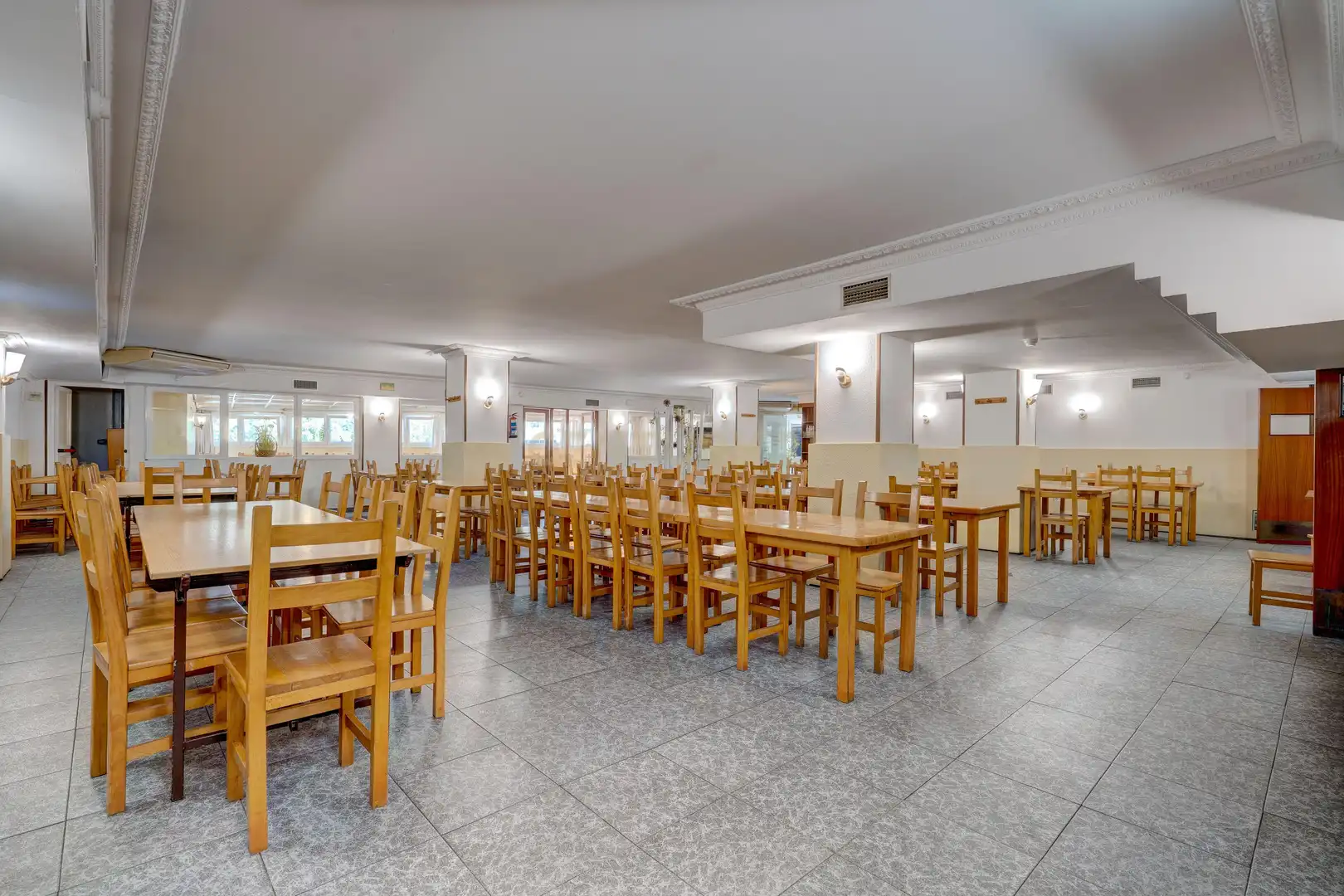 Commercial properties for sale in Deba  with Air Conditioner