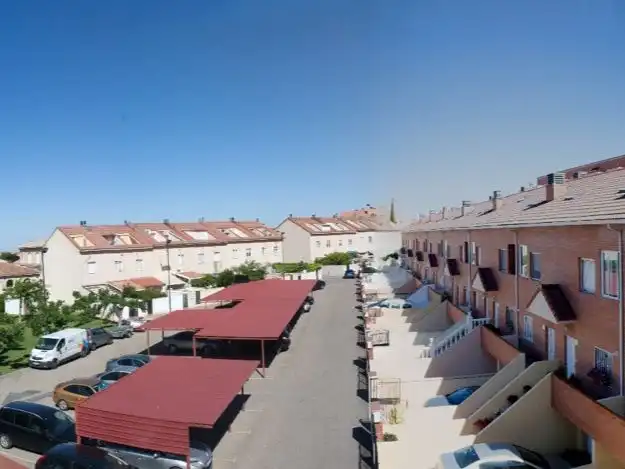 Vista exterior de Casa o chalet en venta en La Muela con Aire acondicionado, Calefacción y Terraza