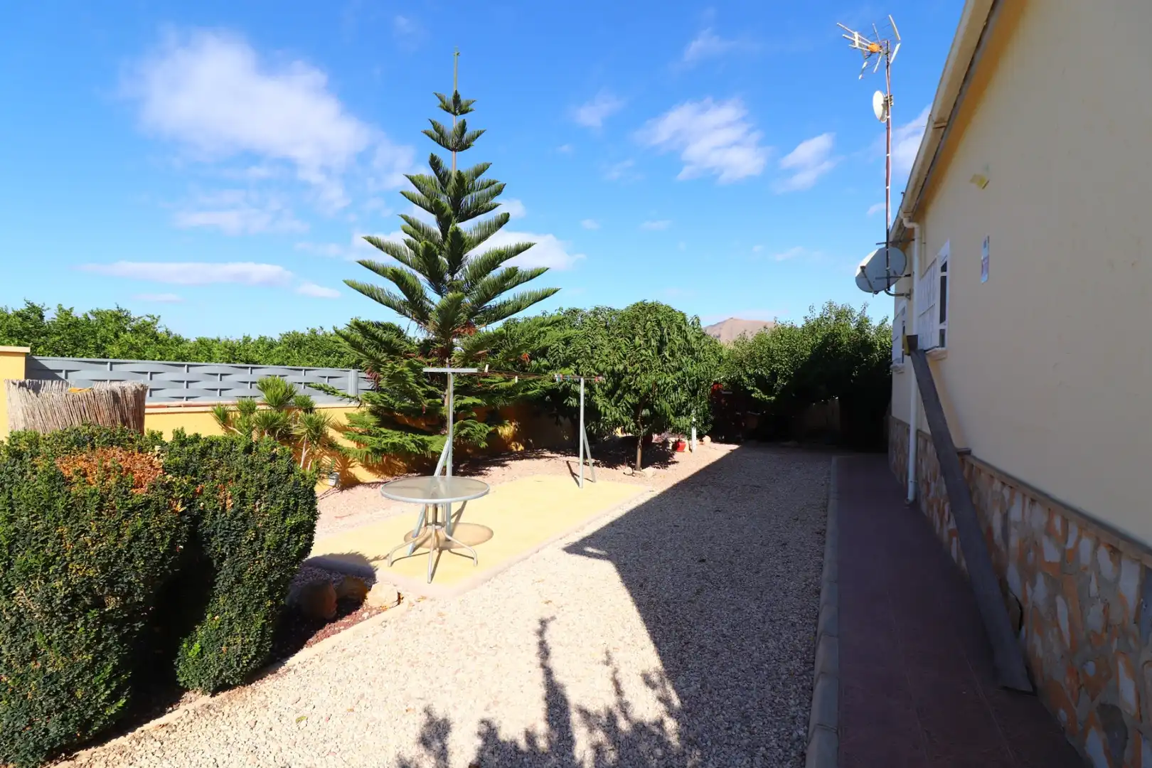 Jardí de Finca rústica en venda en Orihuela amb Terrassa i Piscina
