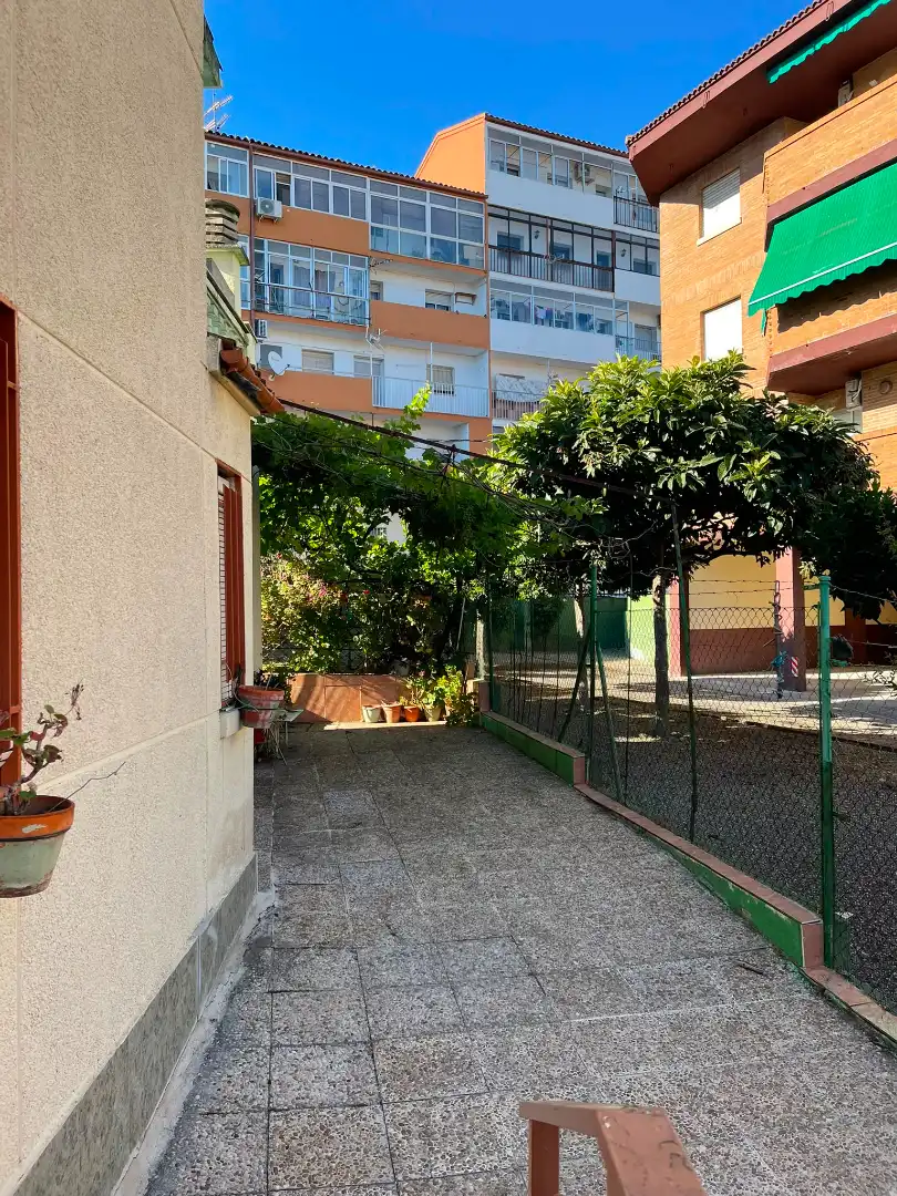 Exterior view of Houses for sale in Plasencia  with Heating, Private garden and Terrace