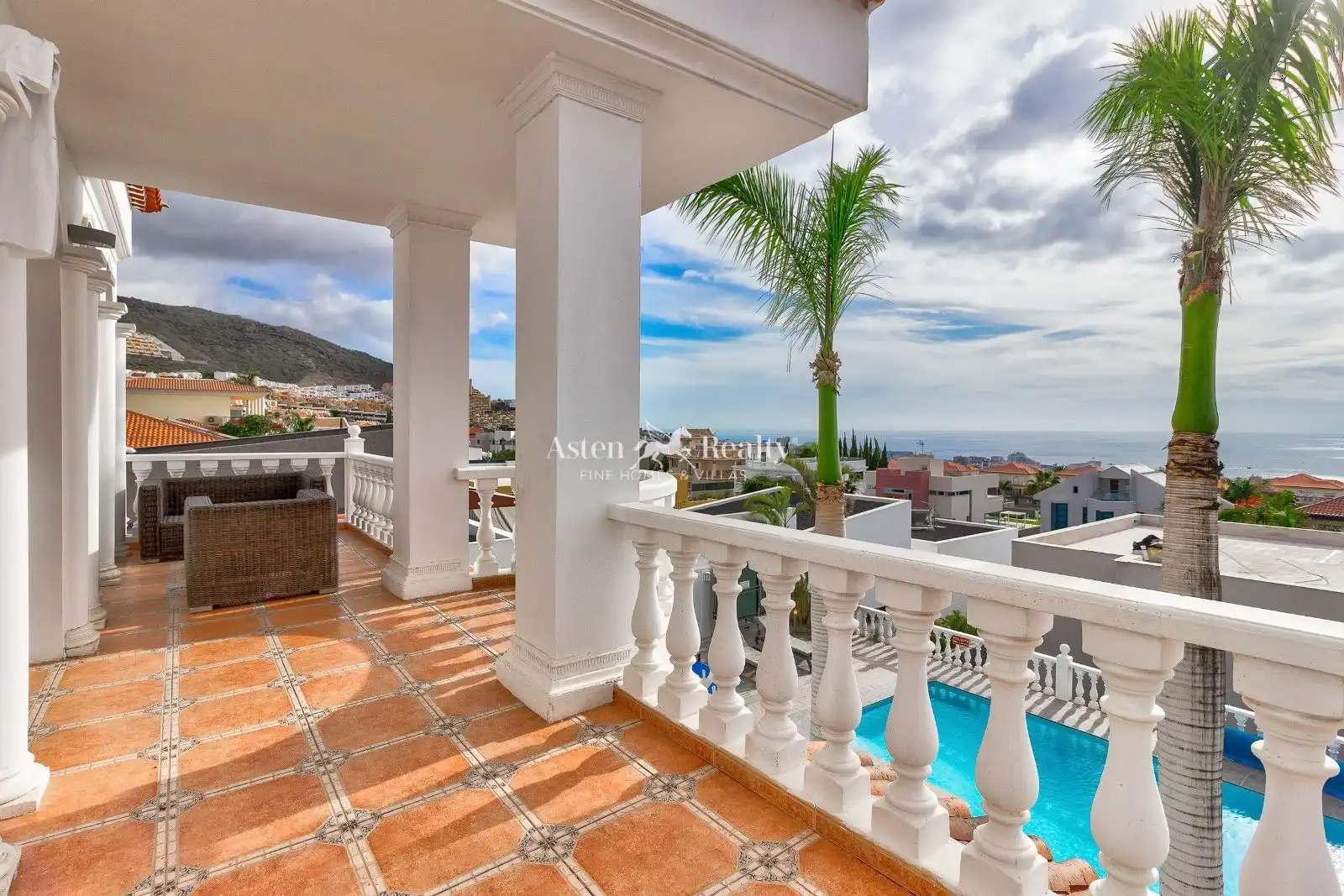 House with pool for sale in Sabina 10, imagen 2