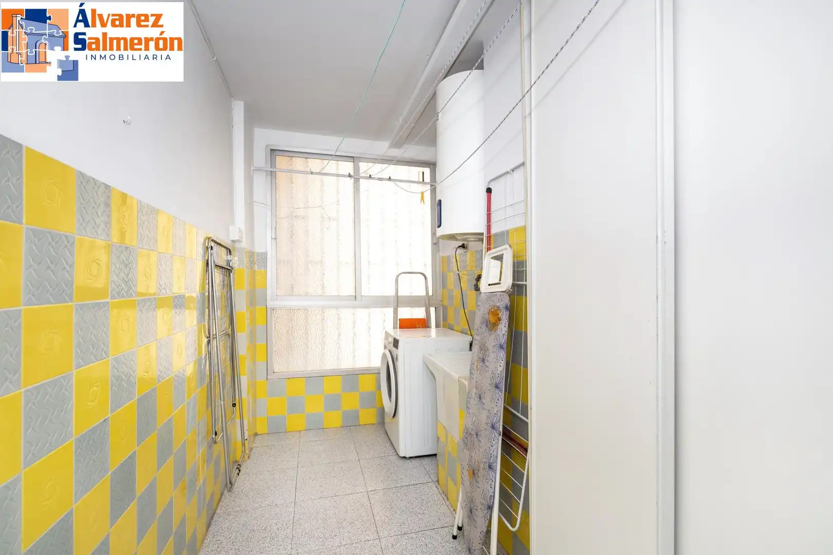 Küche von Wohnung zur Miete in Granada mit Heizung, Terrasse und Möbliert
