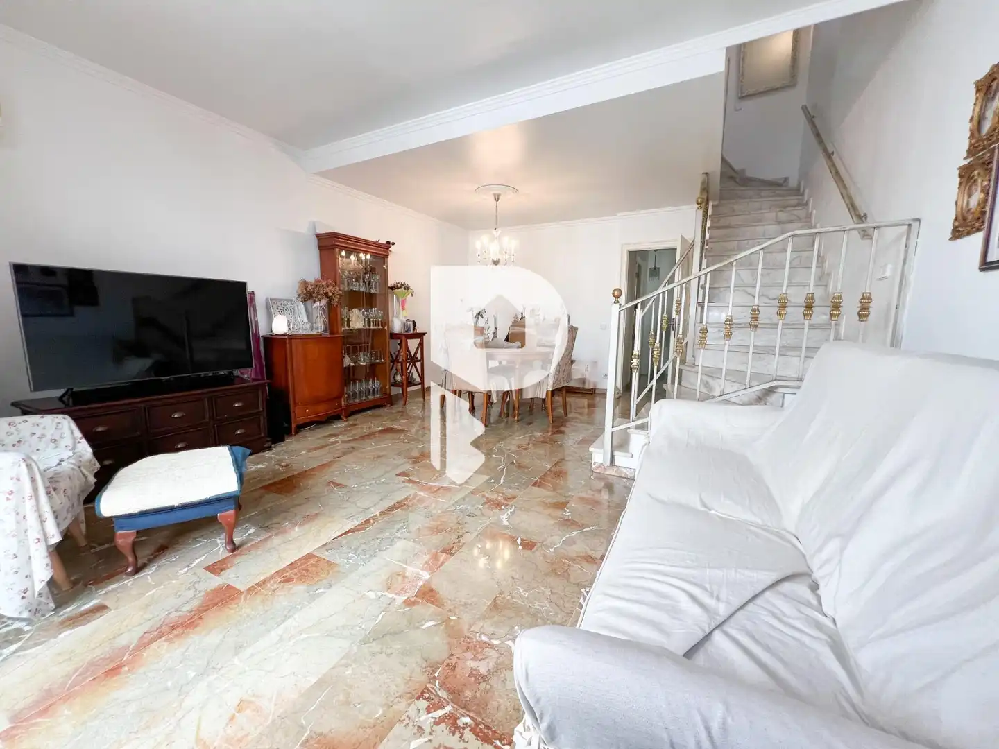Sala d'estar de Casa adosada en venda en Sant Vicenç Dels Horts amb Aire condicionat, Calefacció i Terrassa