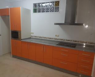 Kitchen of Apartment for sale in Cuenca Capital