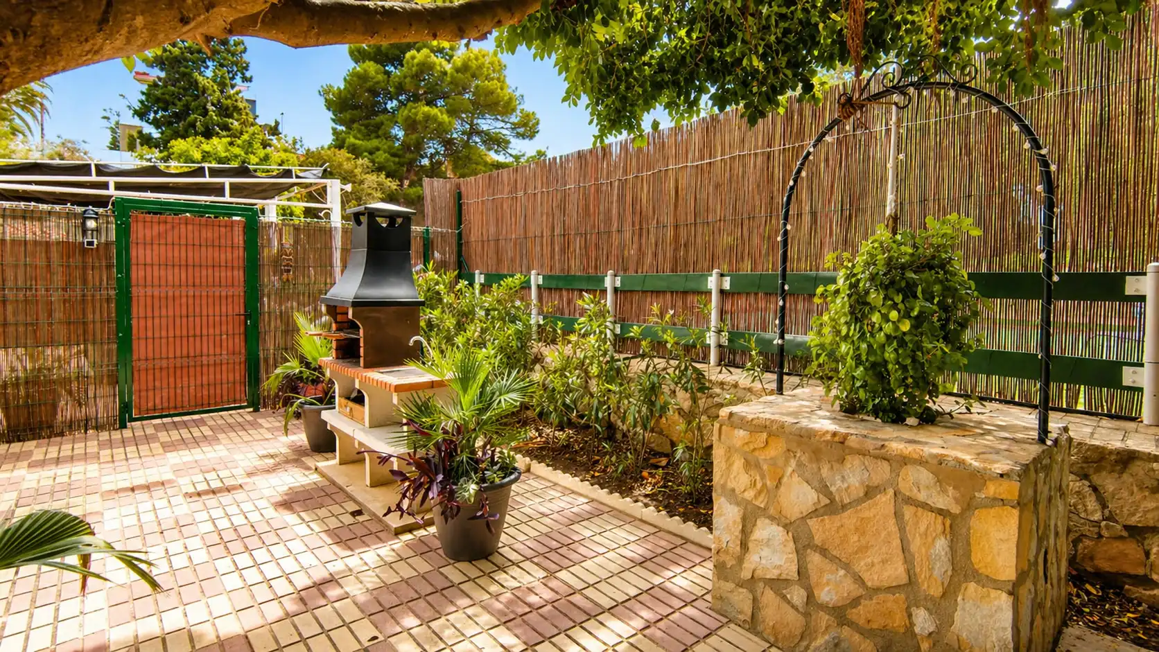 Terrassa de Casa adosada de lloguer en El Campello amb Aire condicionat, Calefacció i Jardí privat
