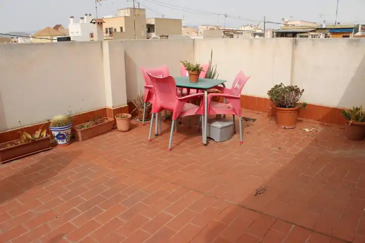 Terrassa de Pis de lloguer en Alicante / Alacant amb Aire condicionat, Traster i Moblat