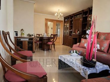 Appartement avec balcon à vendre à GRAU DEL 13
