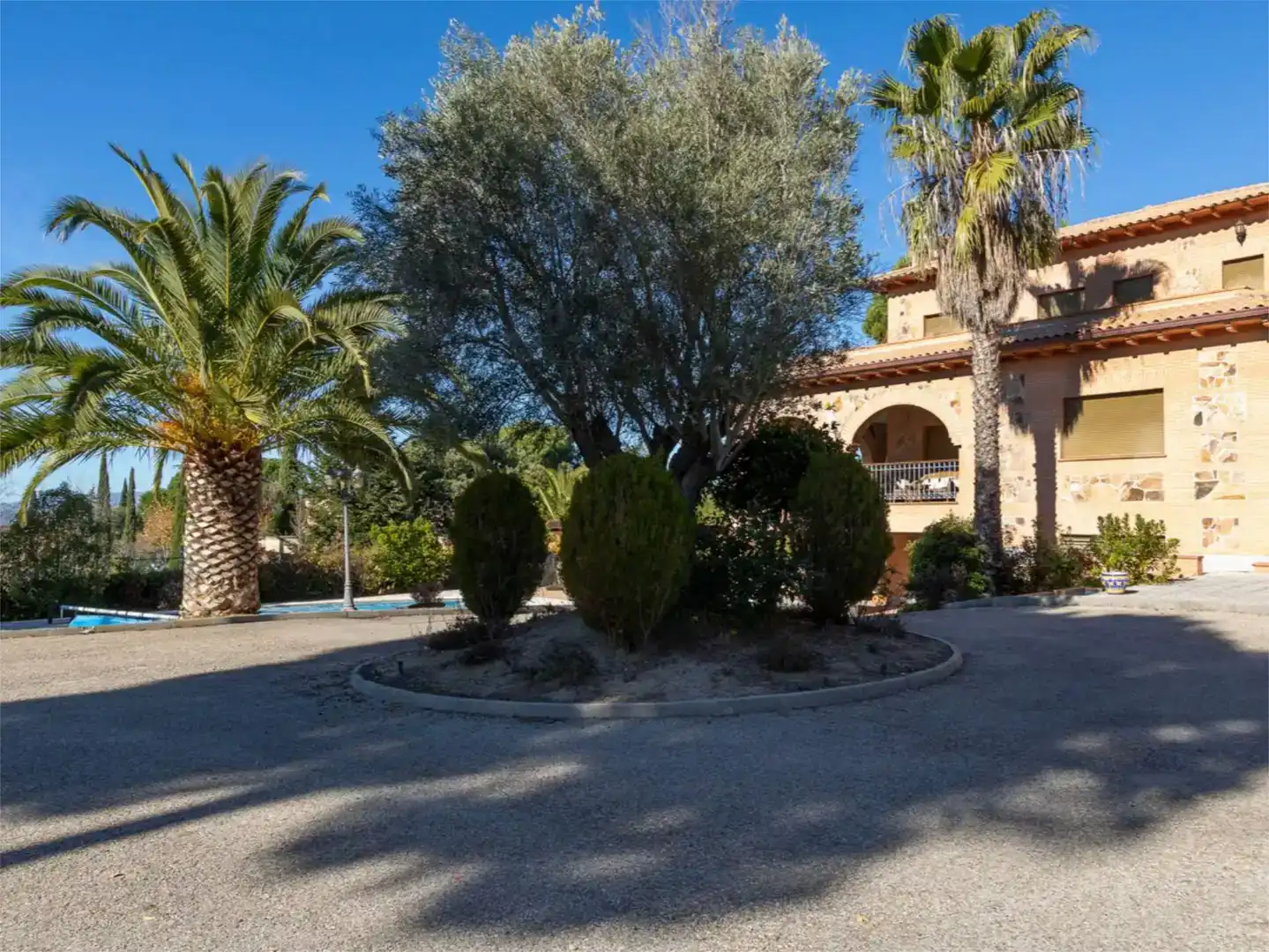 Vista exterior de Casa o chalet en venta en Boadilla del Monte con Aire acondicionado, Piscina y Balcón