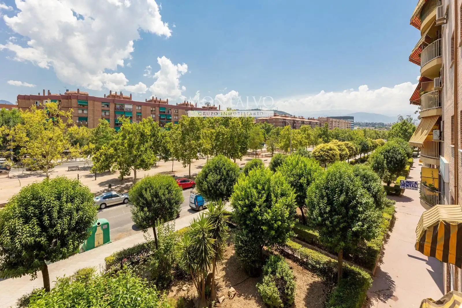 Exterior view of Flat for rent in Granada  with Terrace and Furnished