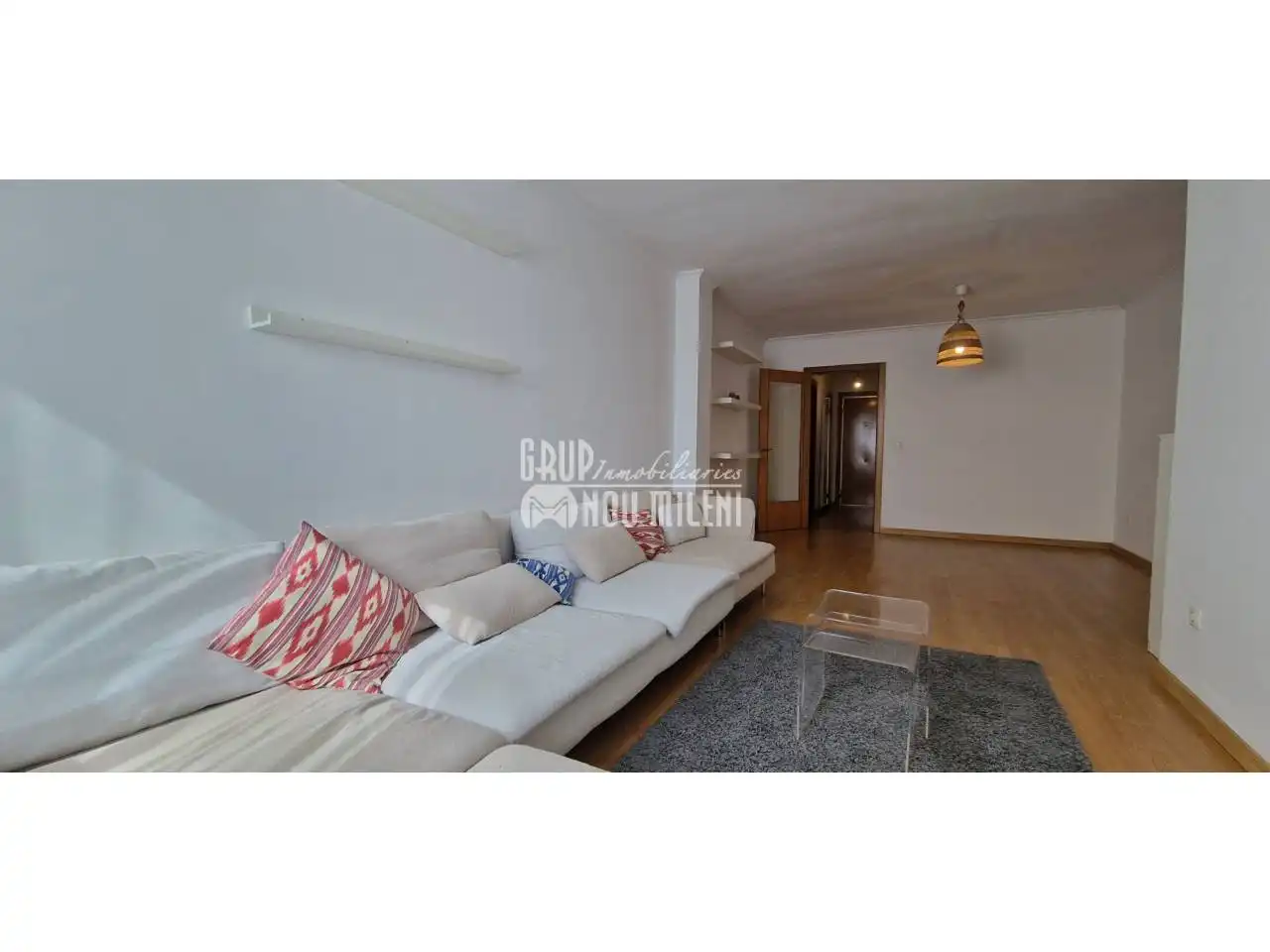 Living room of Flat for rent in Silla  with Air Conditioner, Heating and Parquet flooring