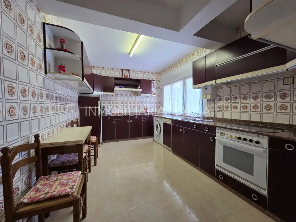 Cocina de Piso en venta en Colunga con Parquet y Amueblado