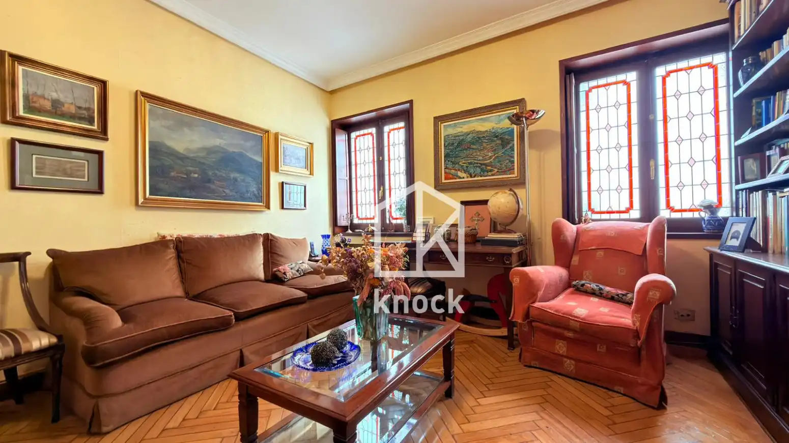 Living room of Flat for sale in Oviedo   with Heating and Parquet flooring