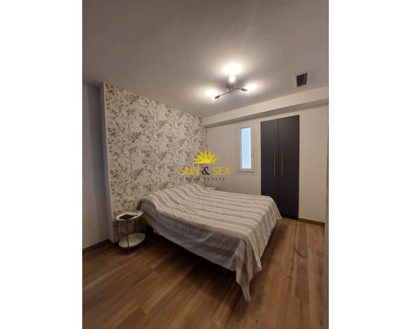 Piso en Alquiler en Ensanche - Diputación