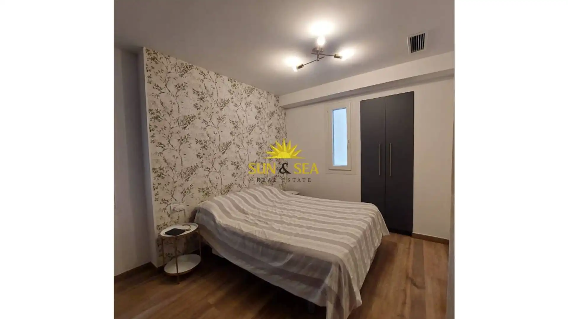 Bedroom of Flat for rent in Alicante / Alacant  with Air Conditioner, Heating and Parquet flooring