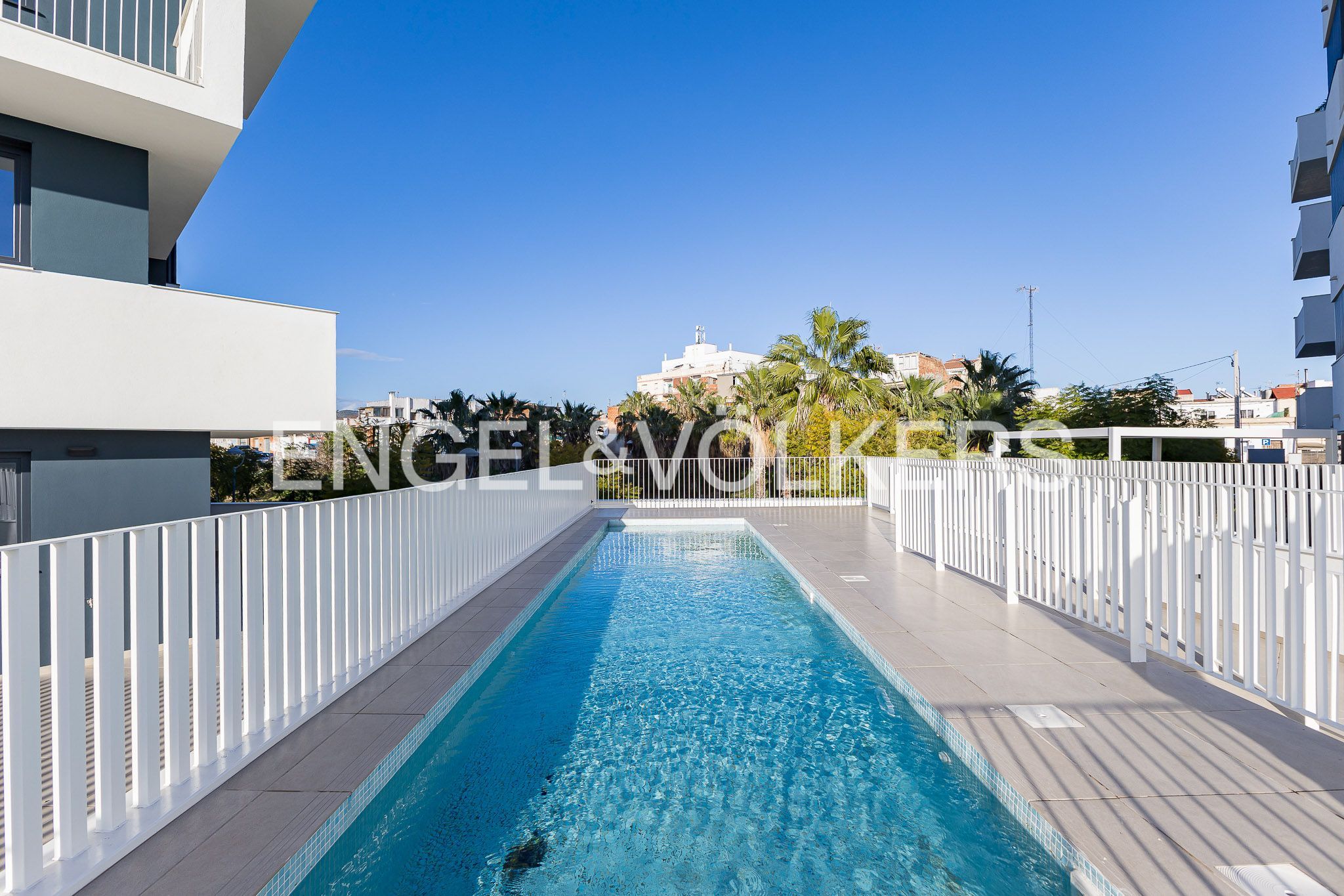 Swimming pool of Apartment to rent in Vilanova i la Geltrú  with Air Conditioner, Heating and Swimming Pool