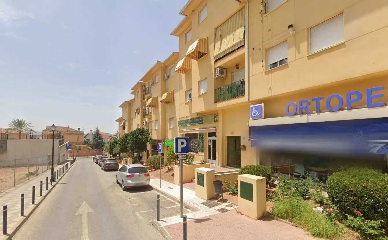Vista exterior de Local en venda en Cabra