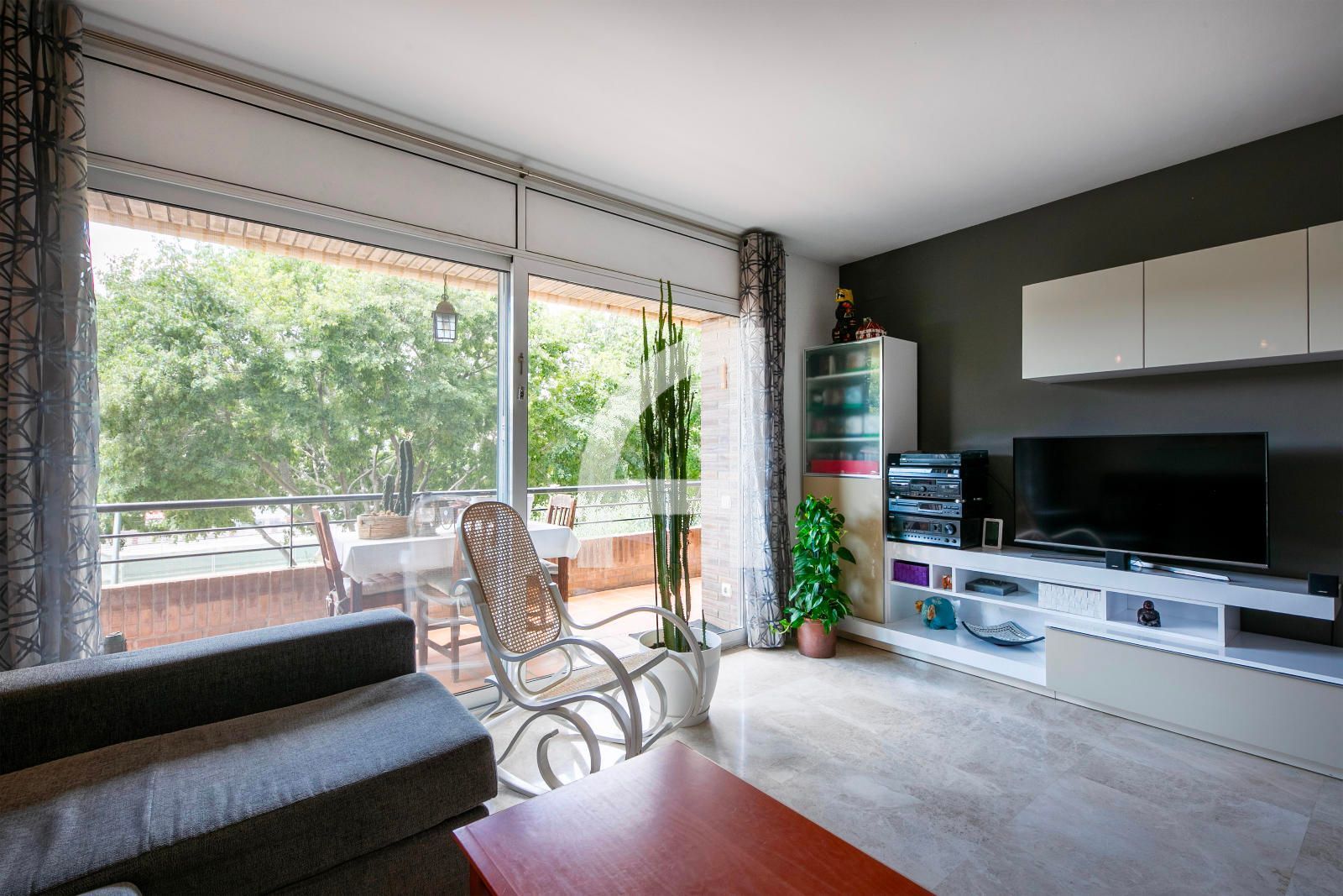 Flat for sale in Sant Antoni Maria Claret, Molins de Rei
