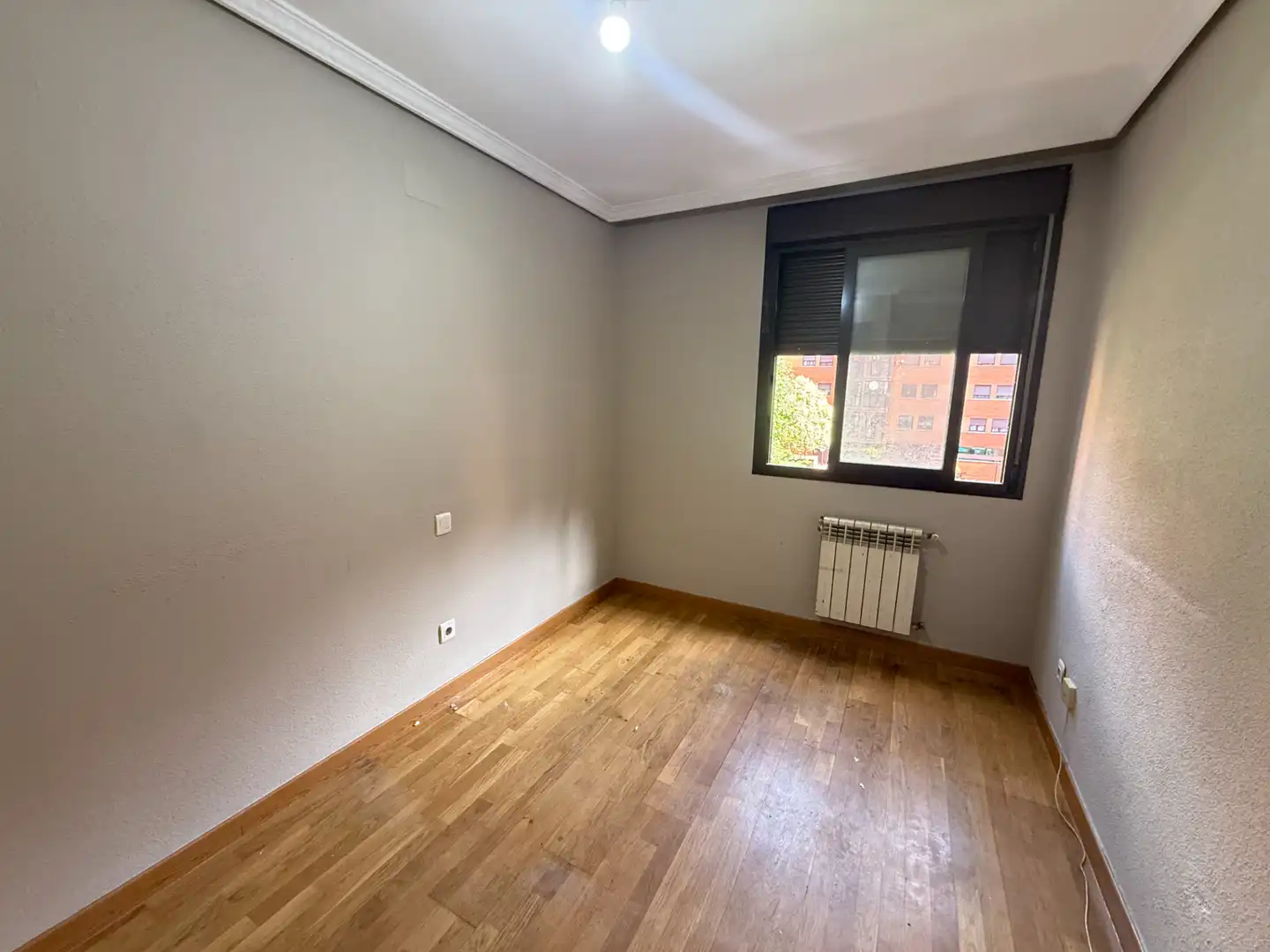 Bedroom of Flat for sale in Madrid  with Air Conditioner, Heating and Storage room