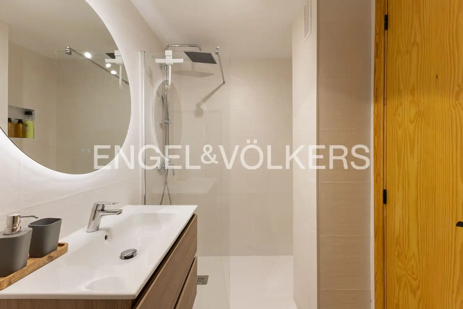 Bathroom of Flat for rent in Sagunto / Sagunt  with Heating, Private garden and Terrace