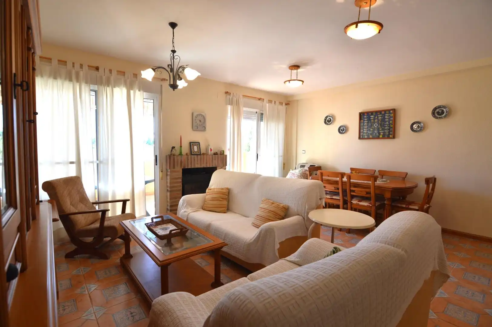 Sala de estar de Casa adosada en venta en Cullera con Jardín privado, Terraza y Amueblado