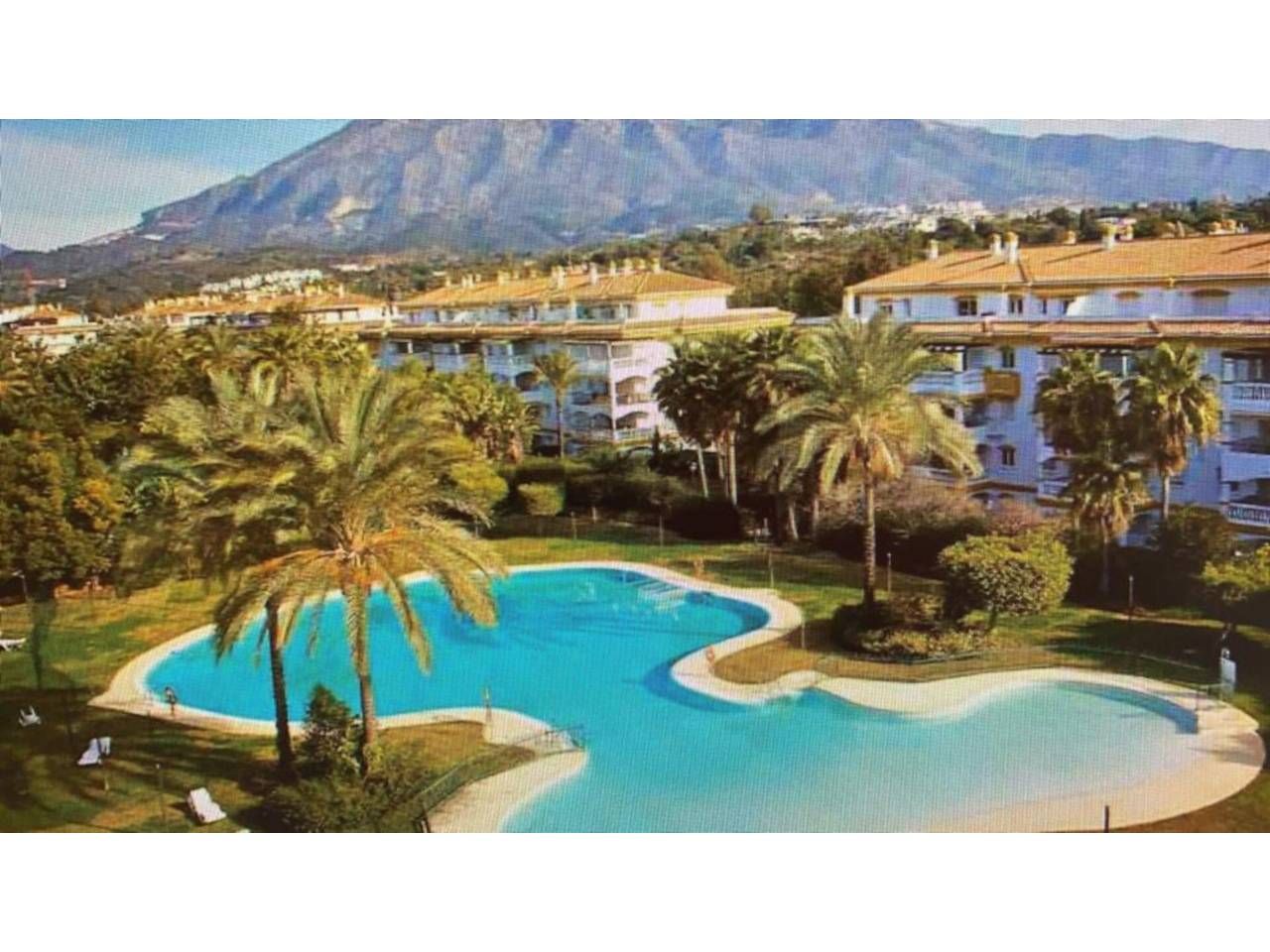 Vista exterior de Pis de lloguer en Marbella amb Aire condicionat, Calefacció i Traster