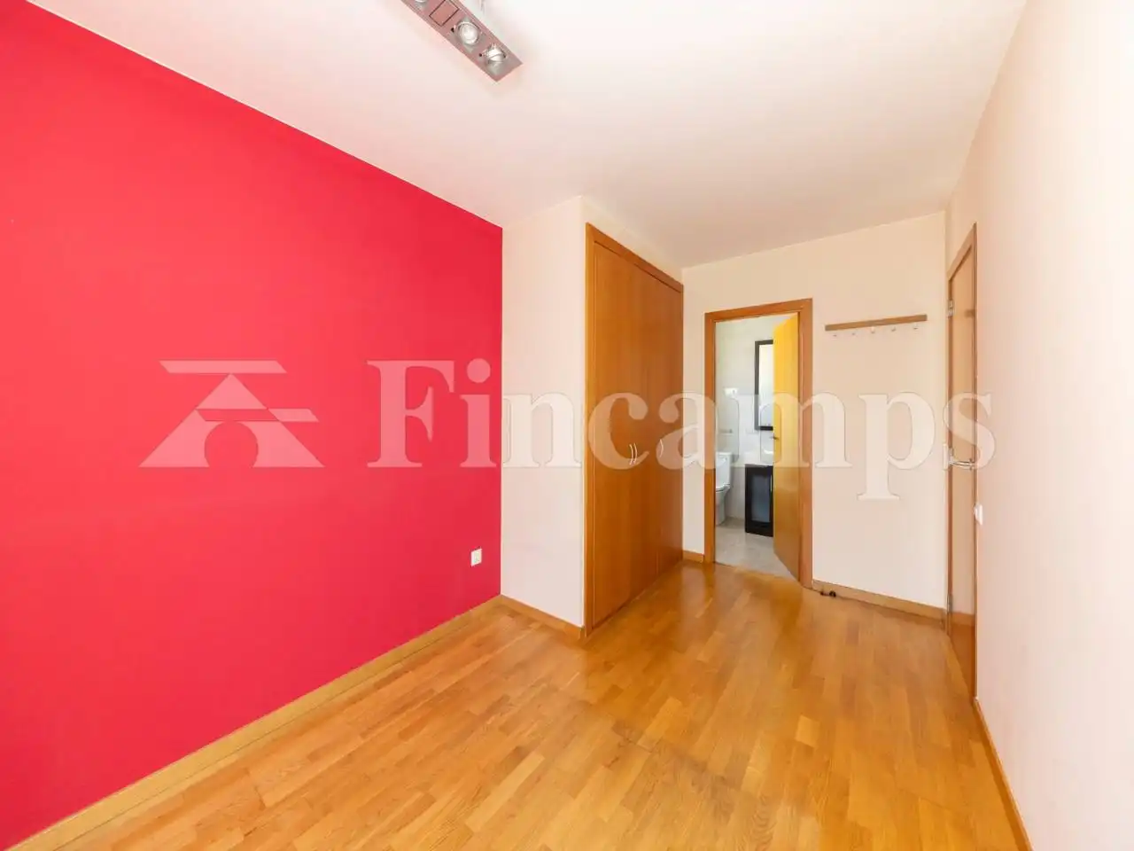 Schlafzimmer von Dachboden zum Verkauf in Terrassa mit Klimaanlage, Heizung und Parkett