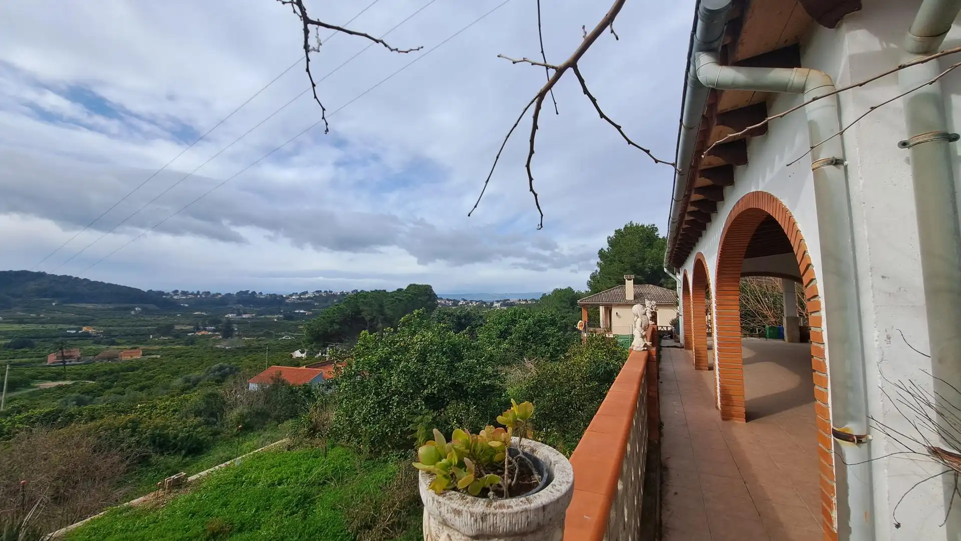 Exterior view of Houses for sale in Alzira  with Terrace, Storage room and Swimming Pool