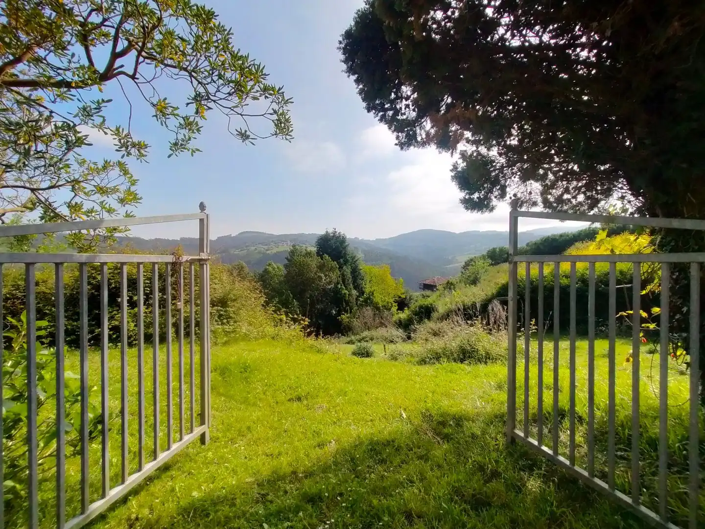 Jardí de Finca rústica en venda en Cudillero amb Jardí privat, Terrassa i Traster