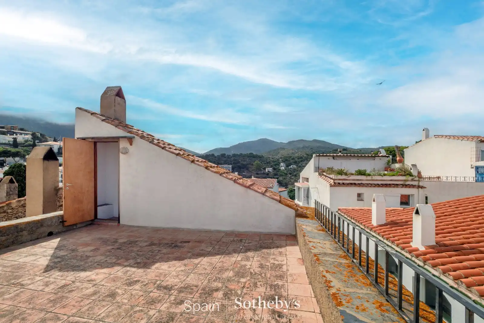 Vista exterior de Casa o xalet en venda en Cadaqués amb Aire condicionat, Jardí privat i Terrassa