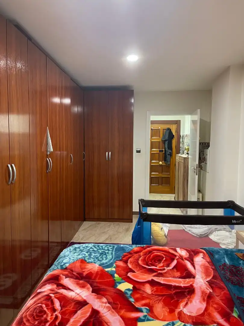 Habitación de Piso en venta en Granada con Aire acondicionado
