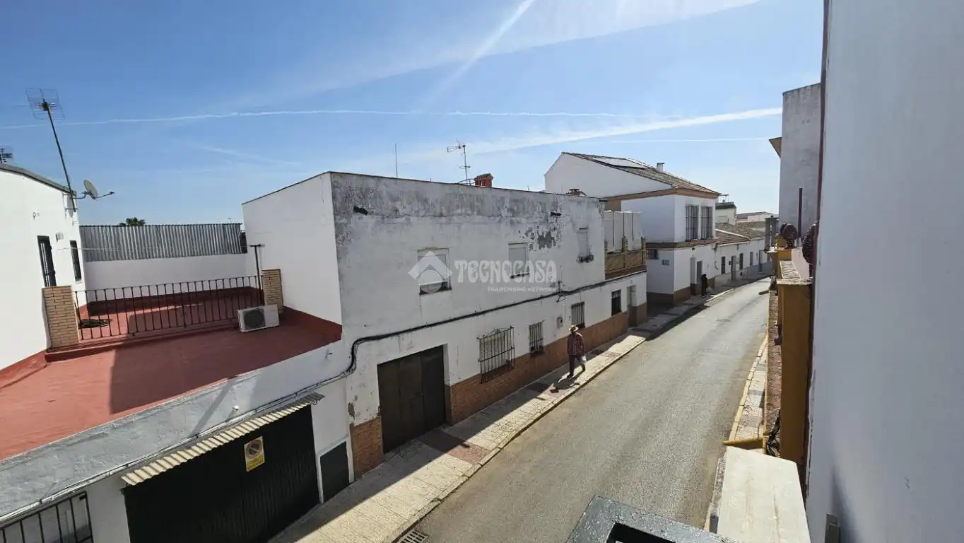 Casa aparellada amb terrassa en venda a Villanueva del Ariscal, imagen 27