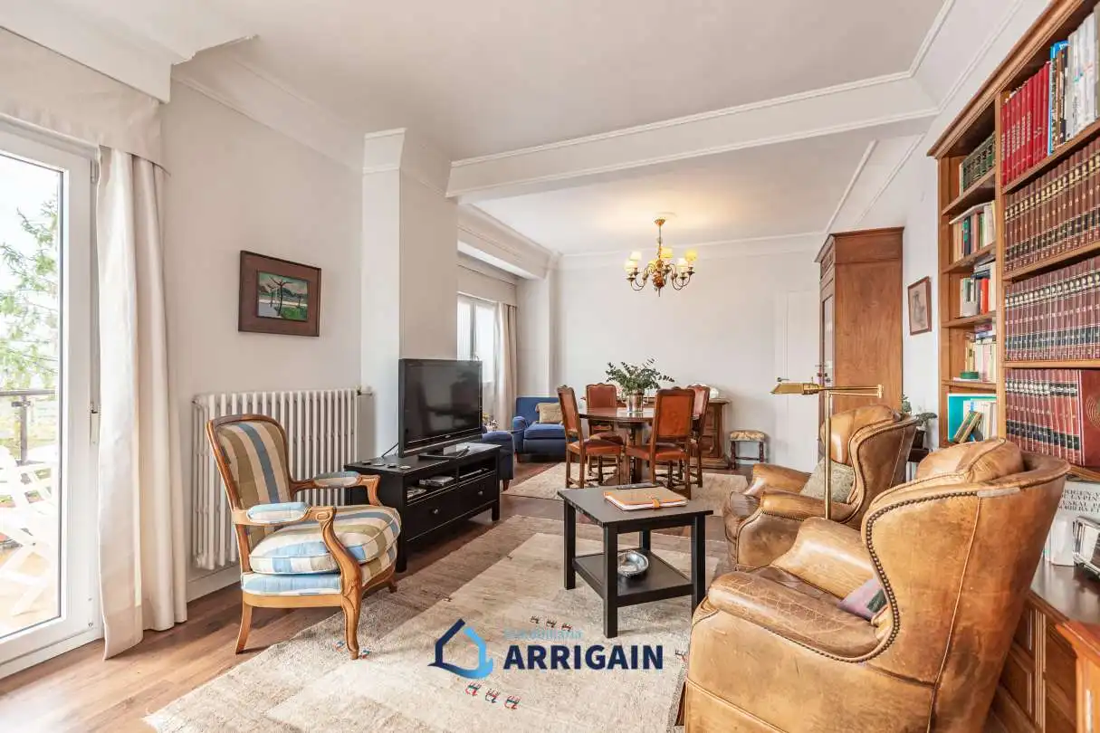 Sala de estar de Dúplex en venta en Donostia - San Sebastián  con Calefacción, Jardín privado y Terraza