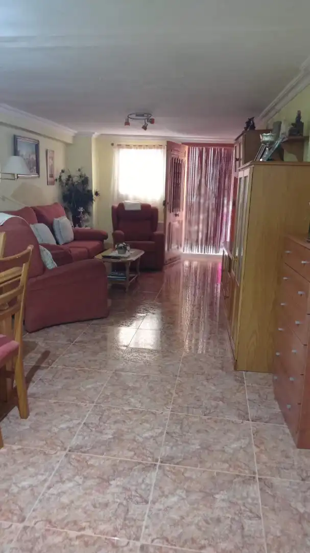 Sala de estar de Casa o chalet en venta en Buenache de Alarcón con Calefacción, Terraza y Trastero
