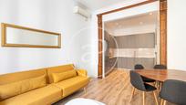 Living room of Flat to rent in  Barcelona Capital  with Air Conditioner, Heating and Balcony