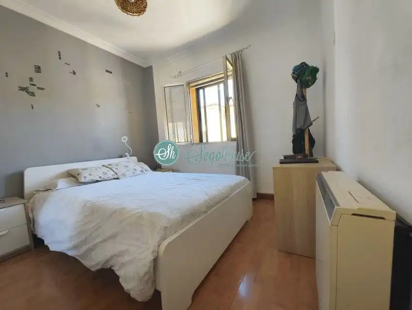 Habitación de Piso en venta en Segovia con Calefacción, Parquet y Terraza