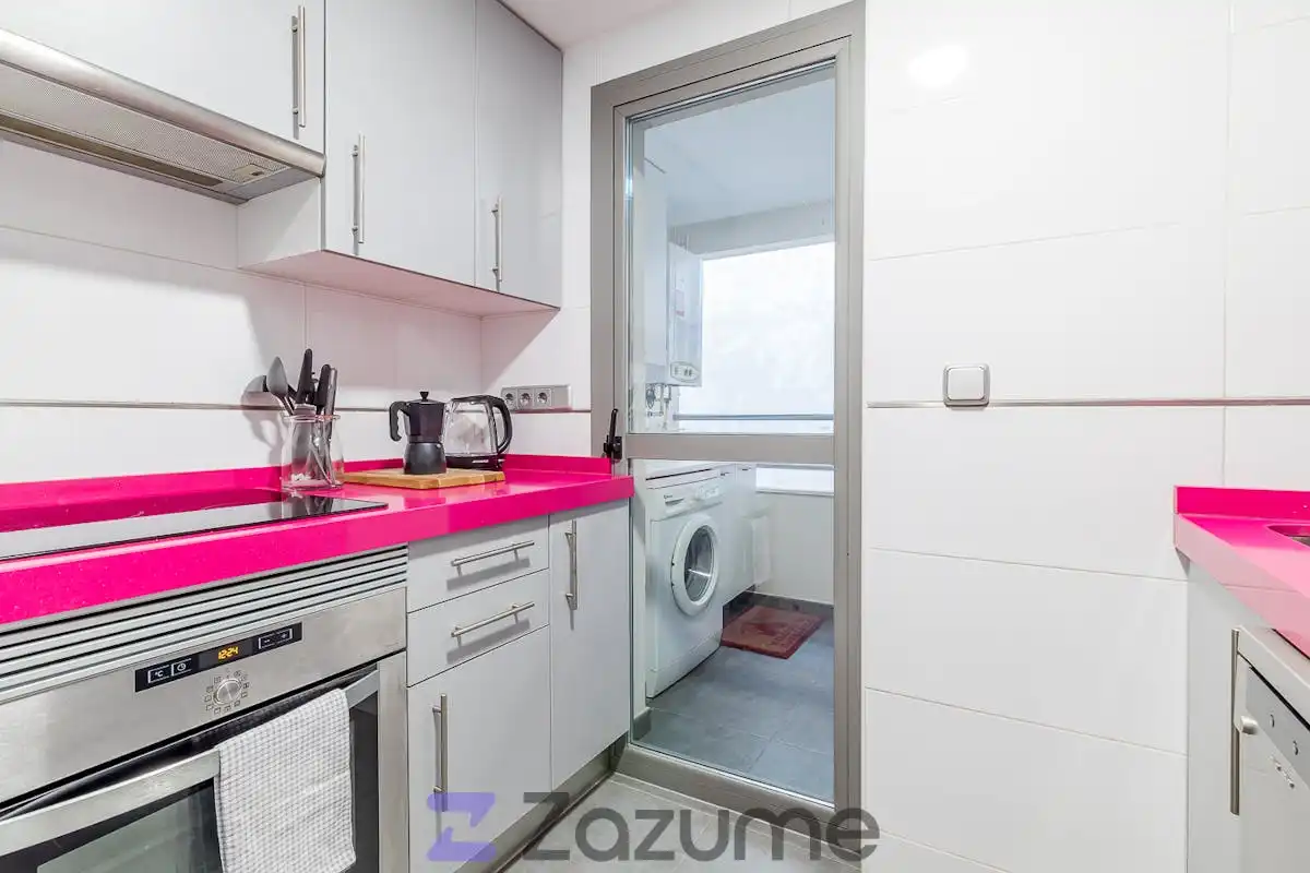 Flat for rent in C. del Divino Redentor, Valdeacederas