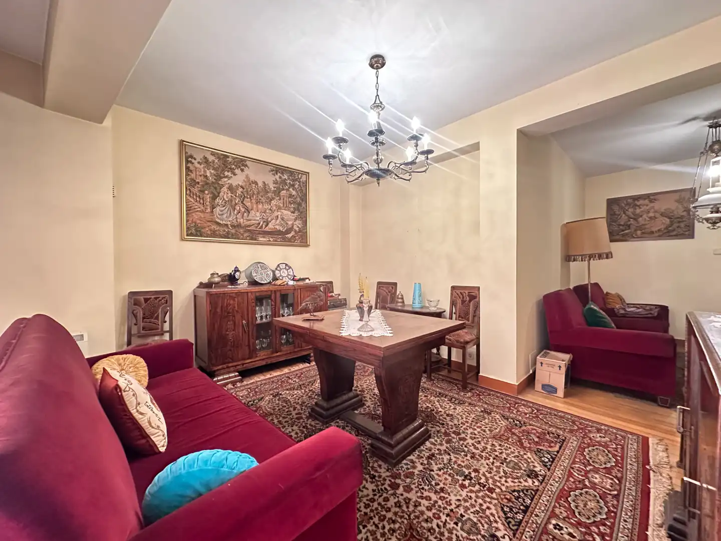 Comedor de Piso en venta en Santiago de Compostela  con Calefacción y Trastero