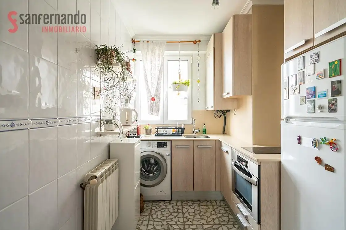 Kitchen of Flat for sale in Santander  with Heating