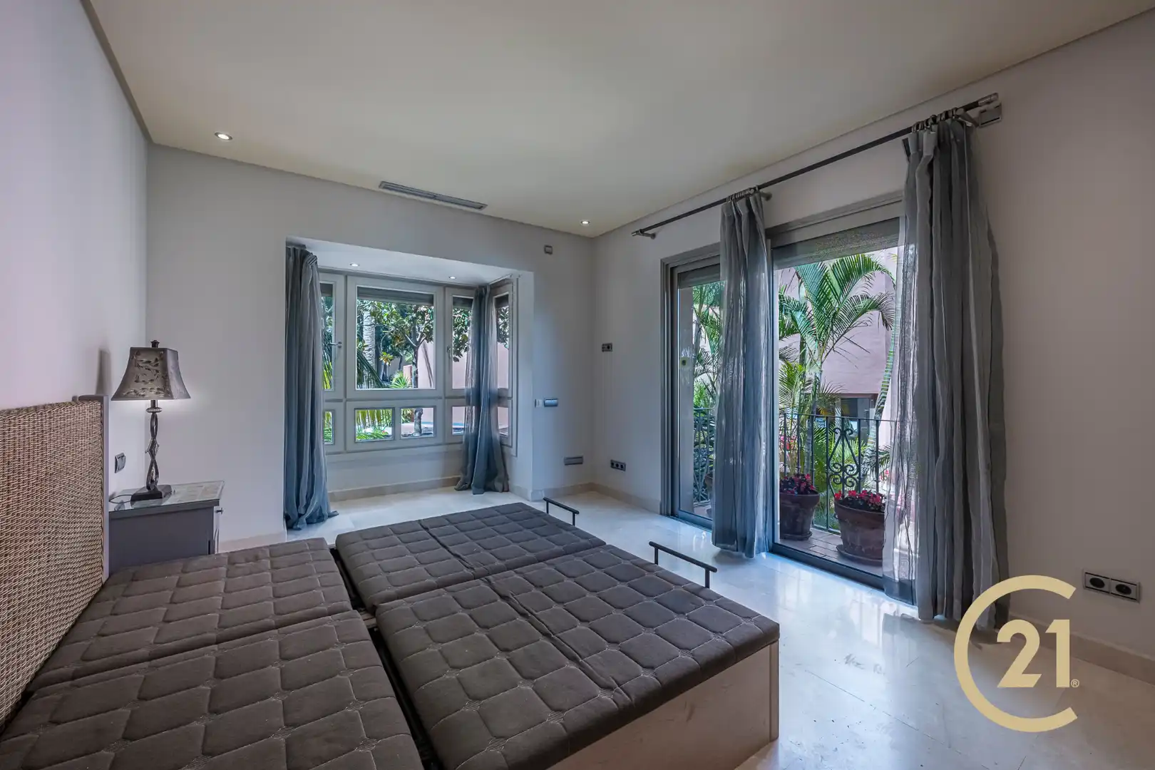 Habitación de Apartamento en venta en Marbella con Aire acondicionado, Terraza y Trastero