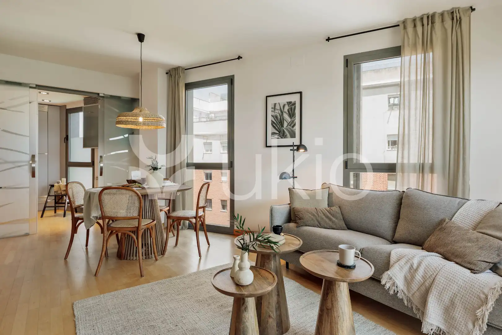 Sala de estar de Apartamento de alquiler en Barcelona con Aire acondicionado, Calefacción y Amueblado