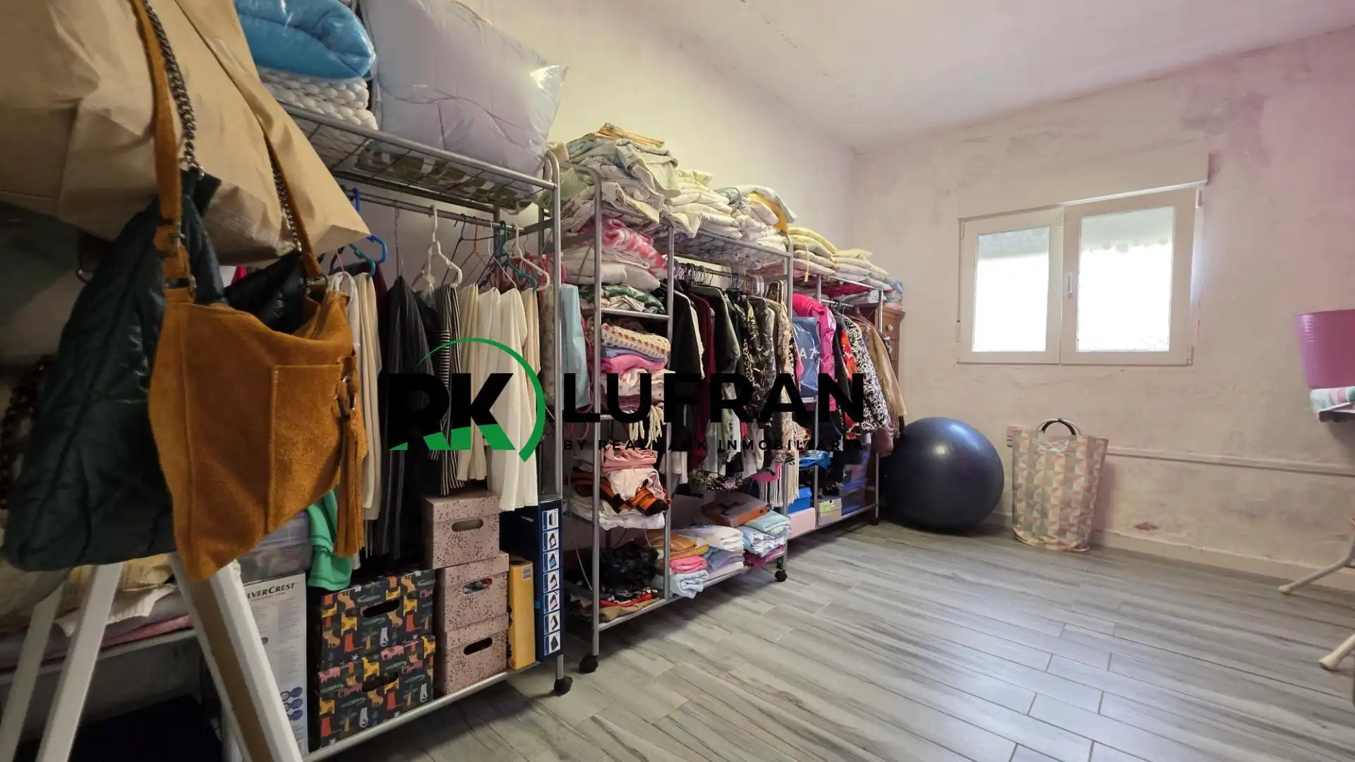 Habitación de Casa o chalet en venta en Alicante / Alacant con Jardín privado y Piscina