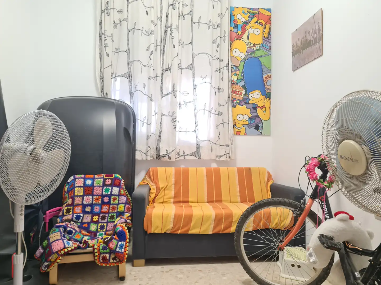 Living room of Detached homes for sale in Sevilla  with Air Conditioner, Terrace and Balcony