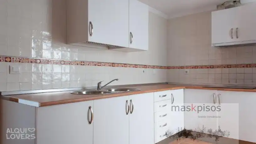 Flat for sale in Mondejar - Junquillos