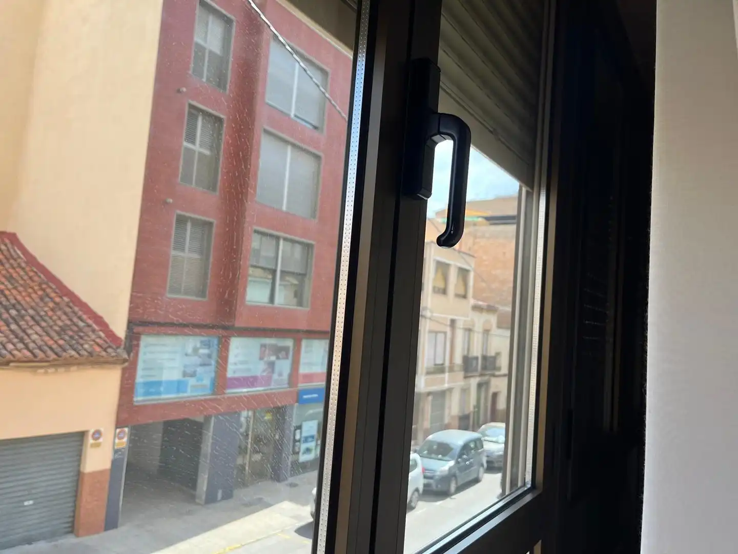Vista exterior de Pis en venda en Almansa amb Calefacció i Moblat