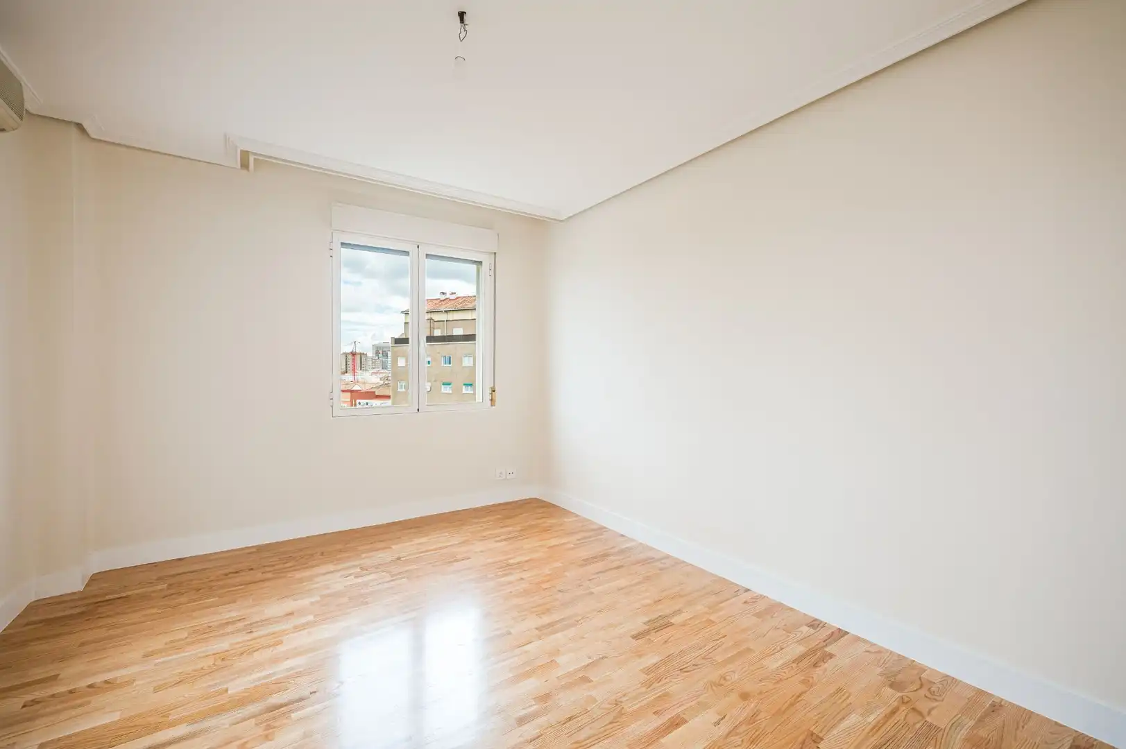 Habitación de Piso en venta en Madrid con Aire acondicionado, Calefacción y Terraza