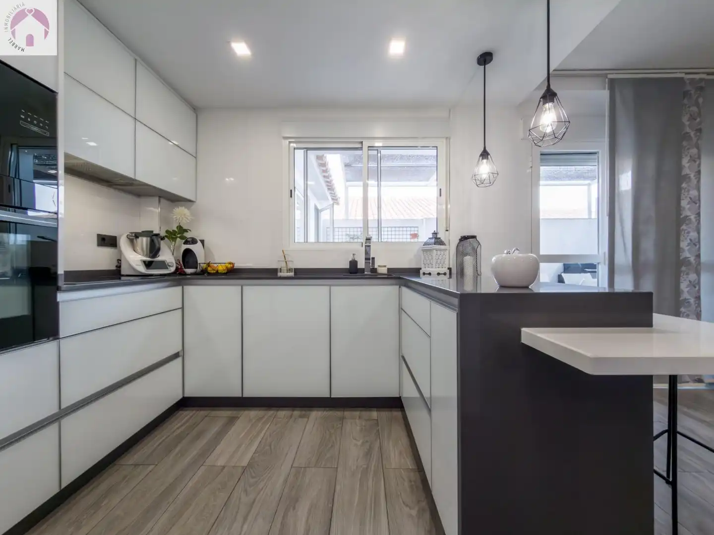 Kitchen of Detached homes for sale in Cenes de la Vega  with Air Conditioner, Heating and Terrace