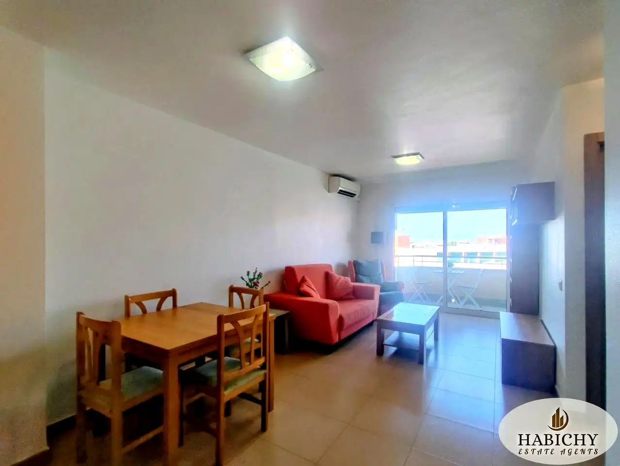Sala d'estar de Apartament de lloguer en Murcia amb Aire condicionat, Balcó i Alarma
