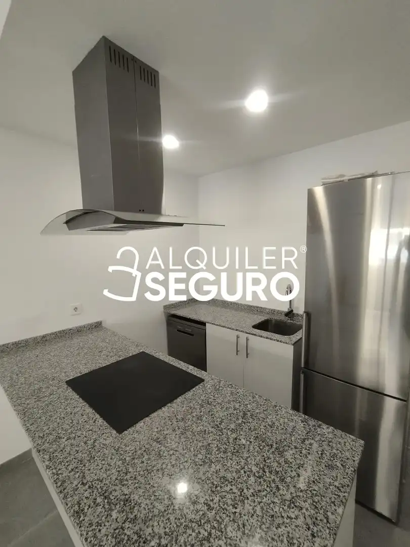 Kitchen of Flat for rent in Fuengirola  with Air Conditioner, Terrace and Storage room
